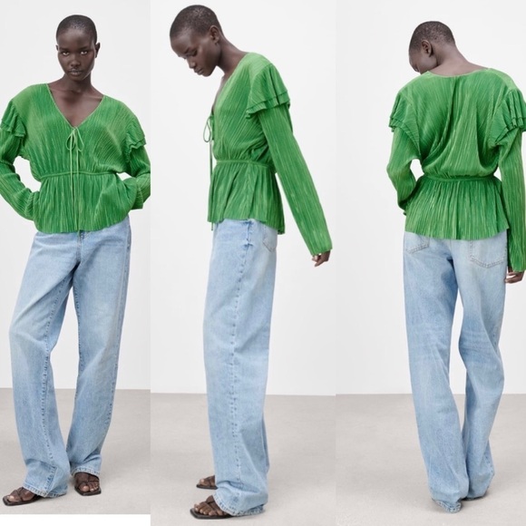 Zara green ruffle pleated V-Neck long sleeve blouse Sz M NWT - Picture 1 of 10
